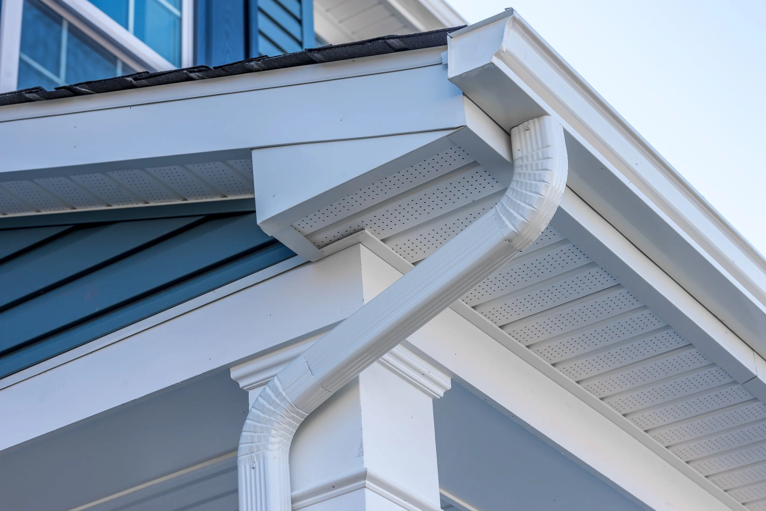 Seamless gutter system installed on home in Waukee Iowa
